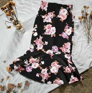 Flower print ruffled skirt